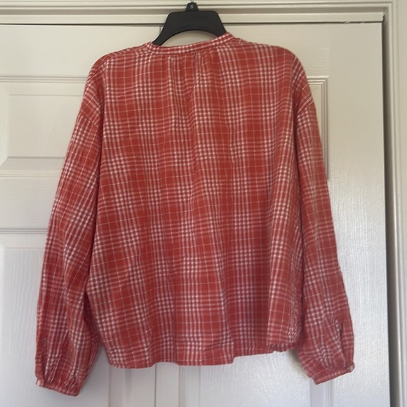 Viral Thread Plaid Blouse - Picture 3 of 3